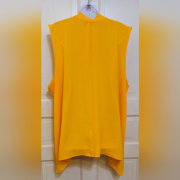 Avenue Yellow Sleeveless Blouse - Picture 3 of 6